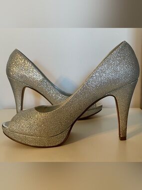 K Studio Silver Glitter Peep-Toe Platform High Heels US6